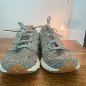 New Balance CruzV1 Shoes